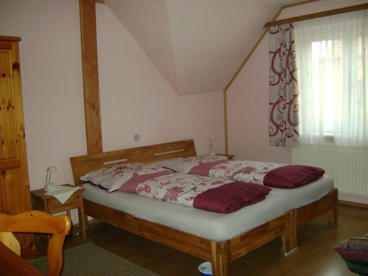 Weingut Zur Schlafmuetze Hotel Herrnbaumgarten Eksteriør billede